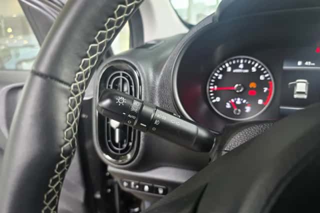 Kia Picanto (2021) thumbnail 13