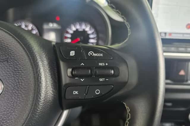 Kia Picanto (2021) thumbnail 14