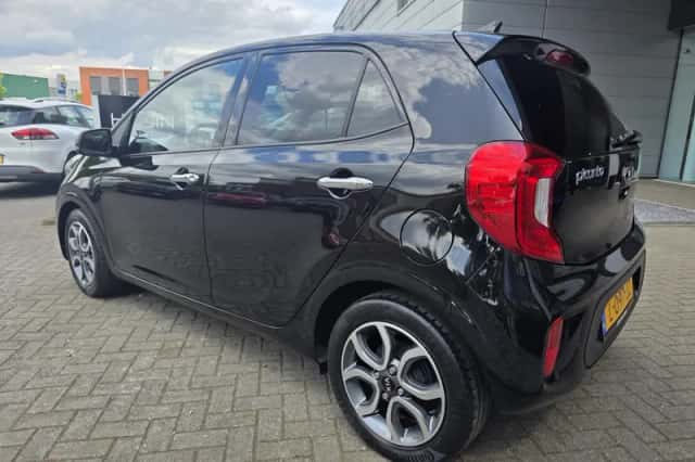 Kia Picanto (2021) thumbnail 6