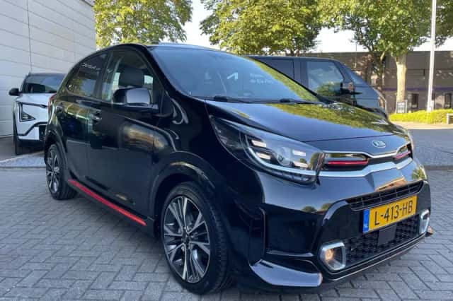 Kia Picanto (2021) thumbnail 3