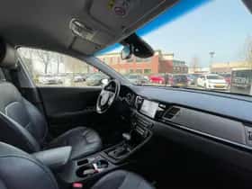 Kia Niro (2018) thumbnail 17