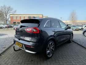 Kia Niro (2018) thumbnail 4