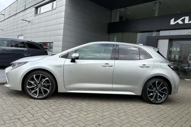 Toyota Corolla (2019) thumbnail 2