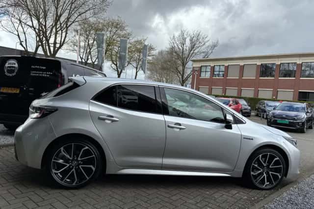 Toyota Corolla (2019) thumbnail 4