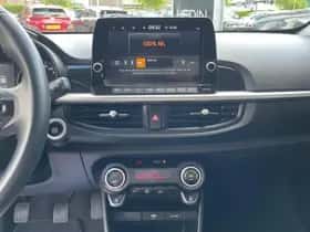 Kia Picanto (2022) thumbnail 18
