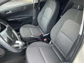 Kia Picanto (2022) thumbnail 9
