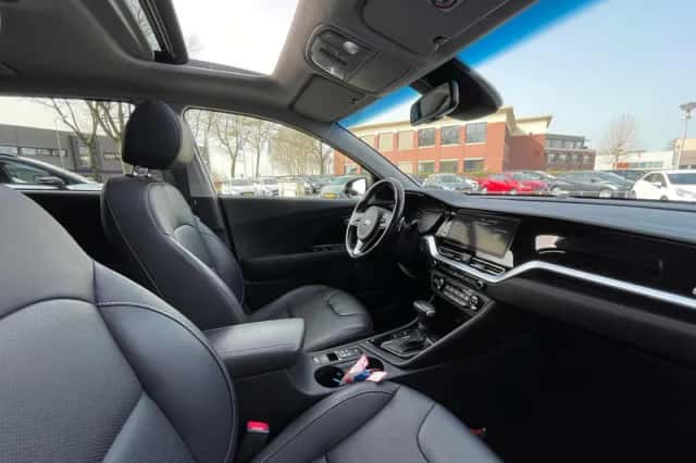 Kia Niro (2020) thumbnail 16