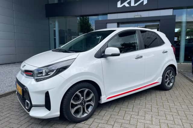 Kia Picanto (2021) thumbnail 2