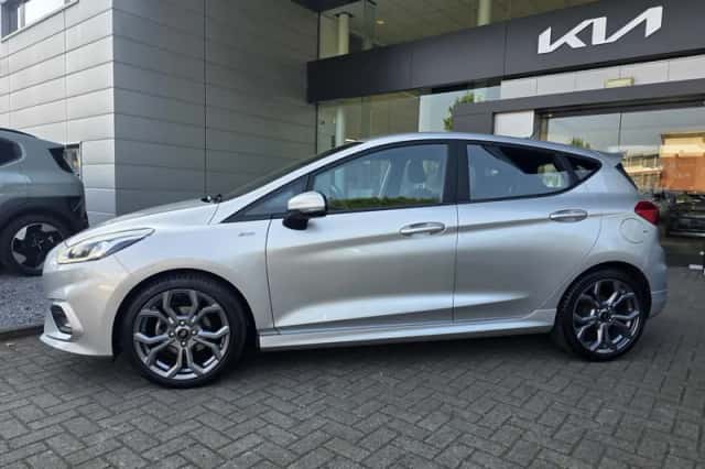 Ford Fiesta (2020) thumbnail 2