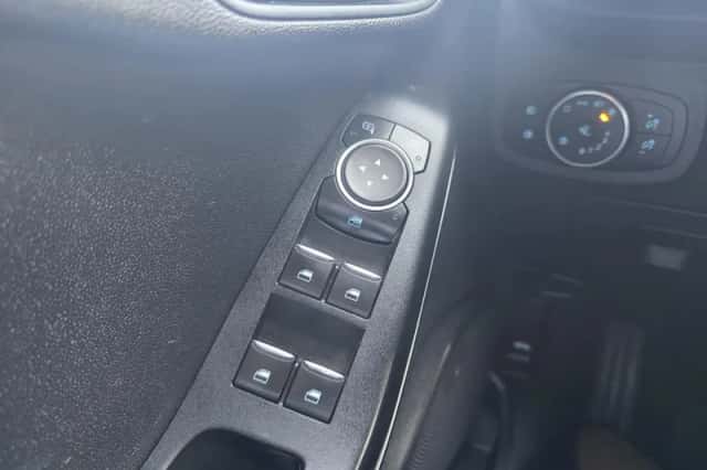 Ford Fiesta (2020) thumbnail 13