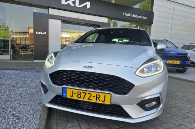 Ford Fiesta (2020) thumbnail 3