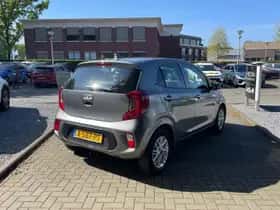 Kia Picanto (2024) thumbnail 5