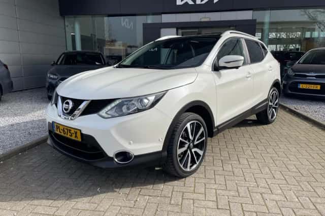 Nissan Qashqai (2017) thumbnail 2