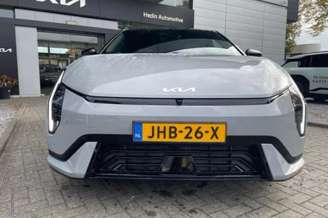 Kia EV4 (2025) thumbnail 6