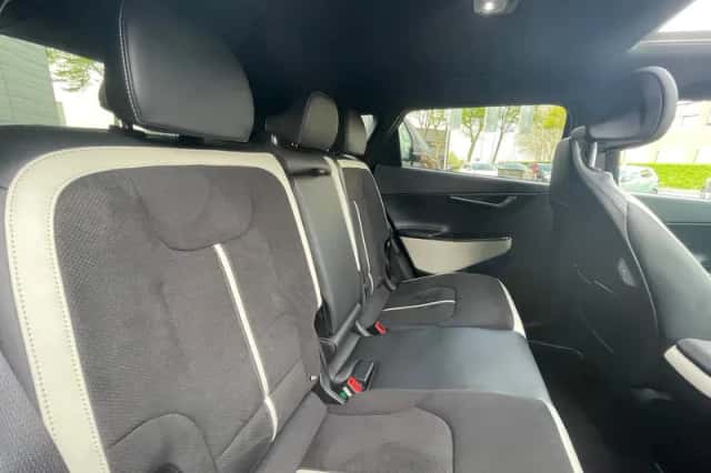 Kia EV6 (2025) thumbnail 16
