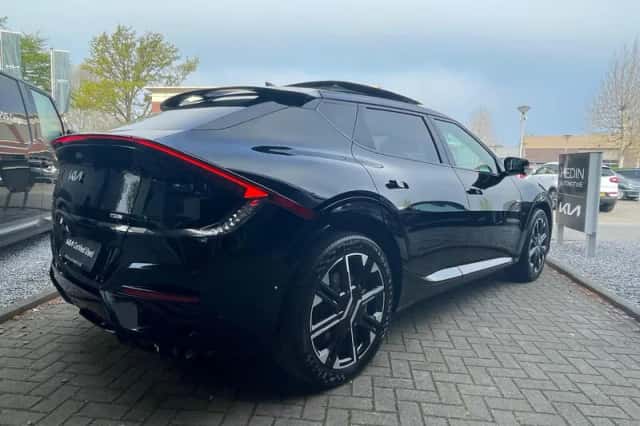 Kia EV6 (2025) thumbnail 5