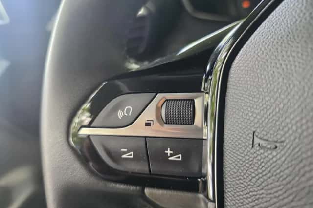 Peugeot 208 (2024) thumbnail 13