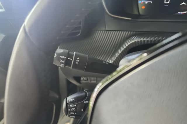 Peugeot 208 (2024) thumbnail 14