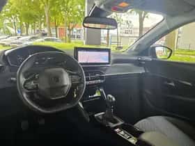 Peugeot 208 (2024) thumbnail 6