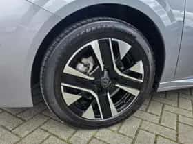 Peugeot 208 (2024) thumbnail 7