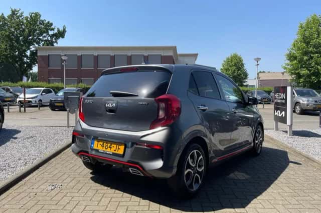 Kia Picanto (2023) thumbnail 5