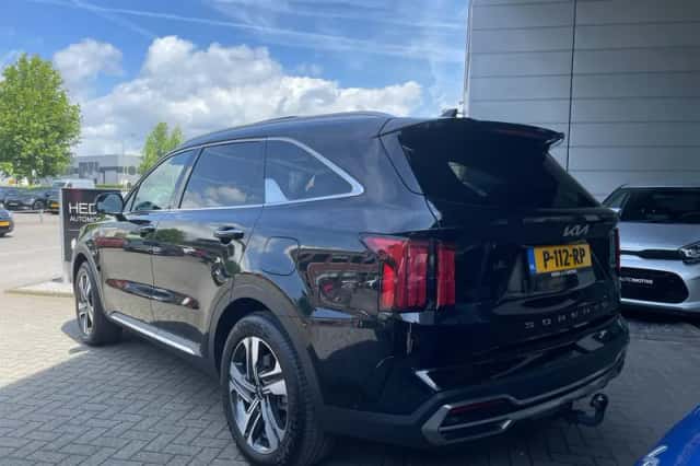 Kia Sorento (2022) thumbnail 5