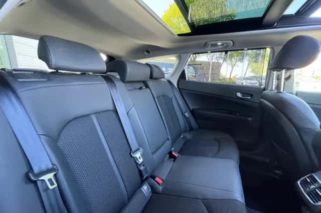 Kia Optima (2019) thumbnail 15