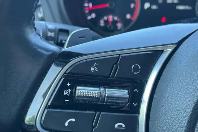 Kia Optima (2019) thumbnail 23