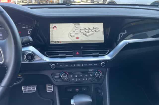 Kia Niro (2021) thumbnail 13