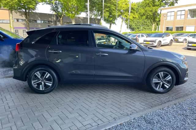 Kia Niro (2021) thumbnail 5