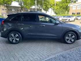 Kia Niro (2021) thumbnail 5