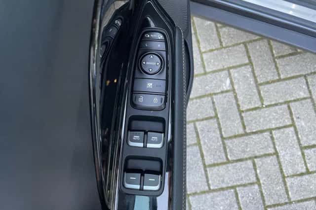 Kia Niro (2021) thumbnail 8