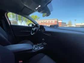Mazda CX-30 (2023) thumbnail 17