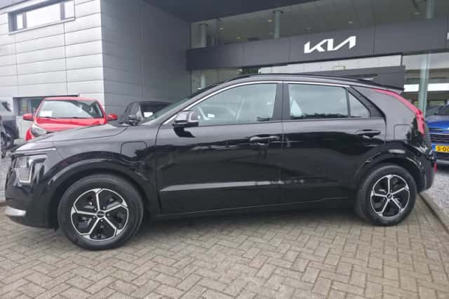 Kia Niro (2025) thumbnail 2