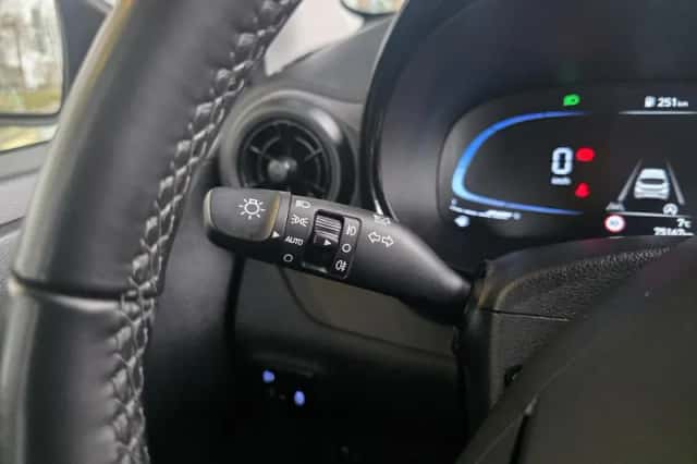 Hyundai i10 (2023) thumbnail 12