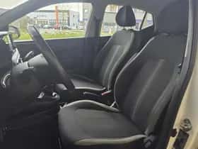Hyundai i10 (2023) thumbnail 7