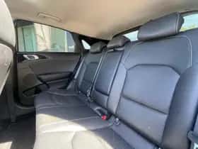 Kia Ceed (2018) thumbnail 11