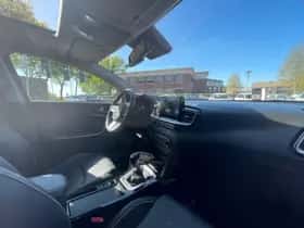 Kia Ceed (2018) thumbnail 14
