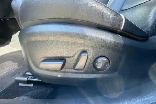 Kia Ceed (2018) thumbnail 16