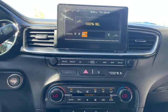 Kia Ceed (2018) thumbnail 22