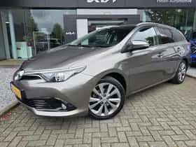 Toyota Auris (2016) thumbnail 20