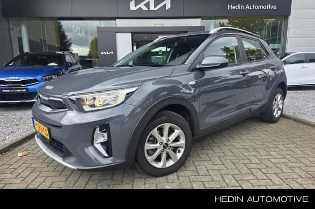 Kia Stonic (2022) thumbnail 1