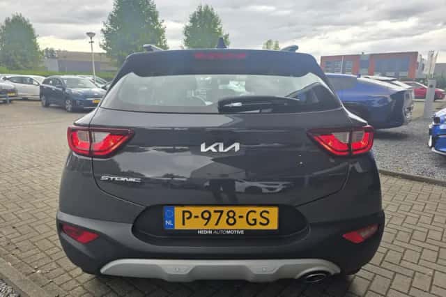 Kia Stonic (2022) thumbnail 5