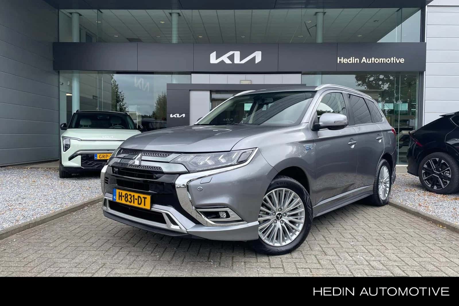 Mitsubishi Outlander (2020) — foto 1