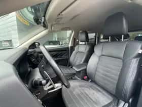 Mitsubishi Outlander (2020) thumbnail 14