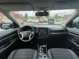 Mitsubishi Outlander (2020) thumbnail 21