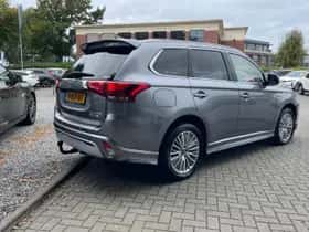 Mitsubishi Outlander (2020) thumbnail 7