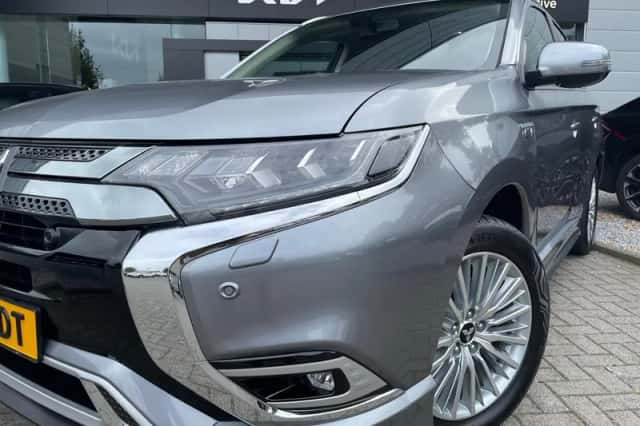 Mitsubishi Outlander (2020) thumbnail 10