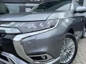 Mitsubishi Outlander (2020) thumbnail 10