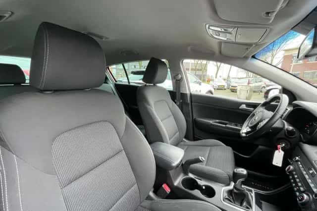 Kia Sportage (2017) thumbnail 16
